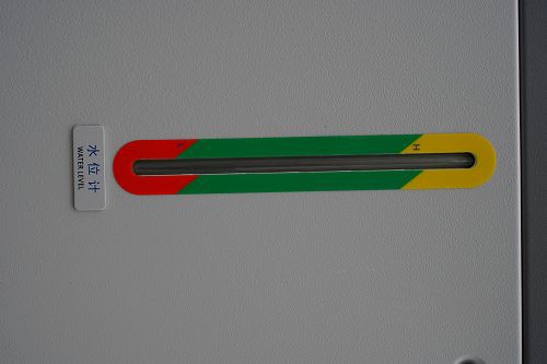 1 2 hp glycol chiller-Water level001 1 2 hp glycol chiller-Water level001